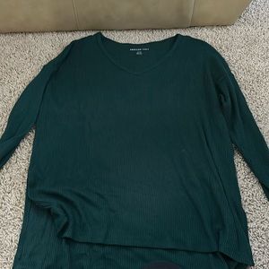 American eagle sweater very soft in great condition